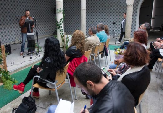 A Casa do Concello de San Sadurniño acolle este sábado pola tarde o II Recital de Poesía en Feminino